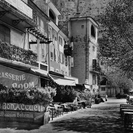 Hotel Bon Accueil *
